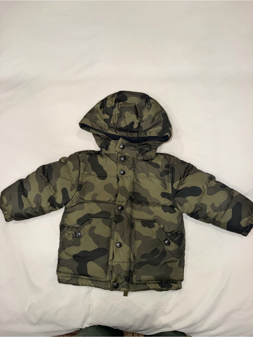 BabyGap Camo Down Puffer Jacket 12–18M NWT
